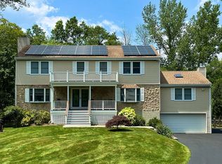 6 Fairgreen Ct, Cortlandt Manor, NY 10567