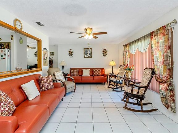 4th image of 12208 Uracus St