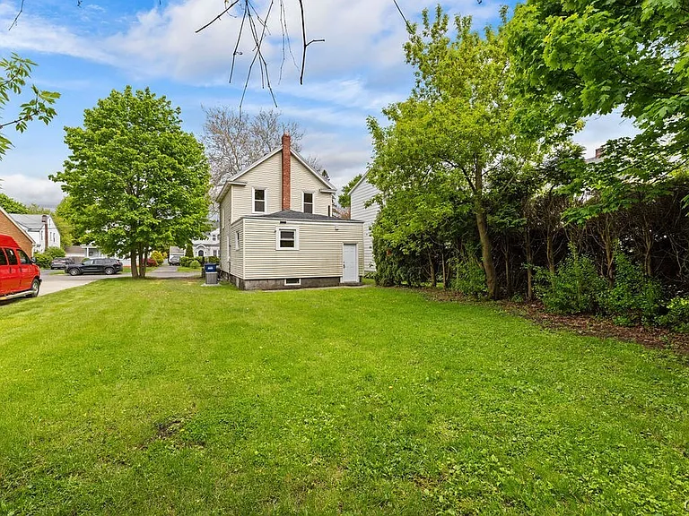 423 Wendell Ter — Photo 39