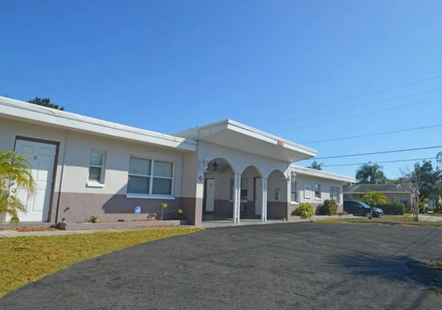 Ruby Apartments- Sabal — Photo 1