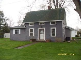 125 Mineral Springs St, Stockbridge, MI 49285