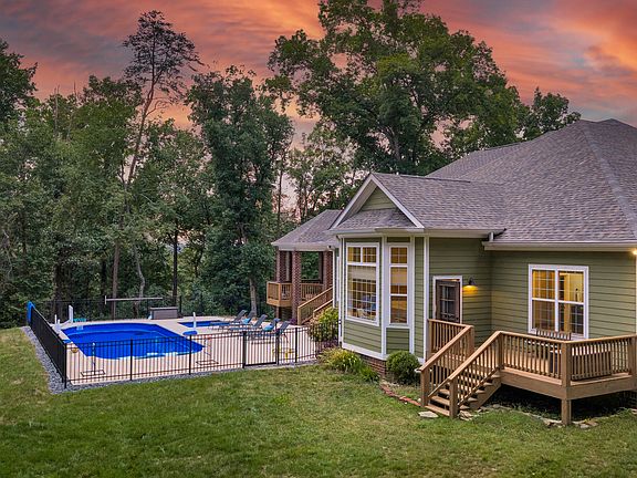 4th image of 7035 Forest Spring Ln