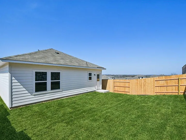 11913 Ellena Cv — Photo 32