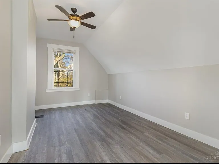 852 Windham Ave #3 — Photo 7