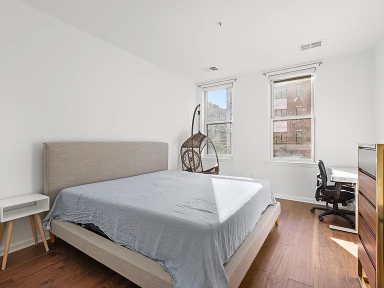 1100 Adams St #313 — Photo 7