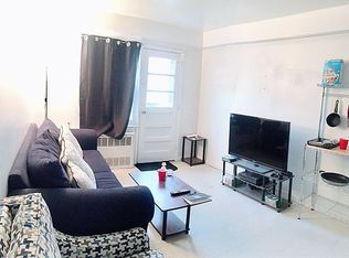 3018 32nd St #1R, Astoria, NY 11102