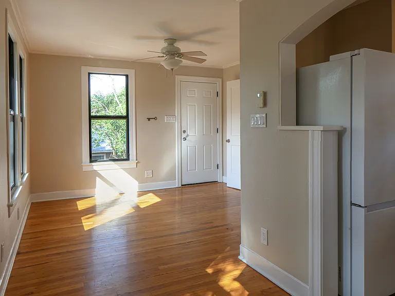 4412 Bellvue Ave #B — Photo 9
