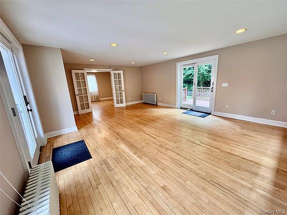 3rd image of 2 Ruth Ln