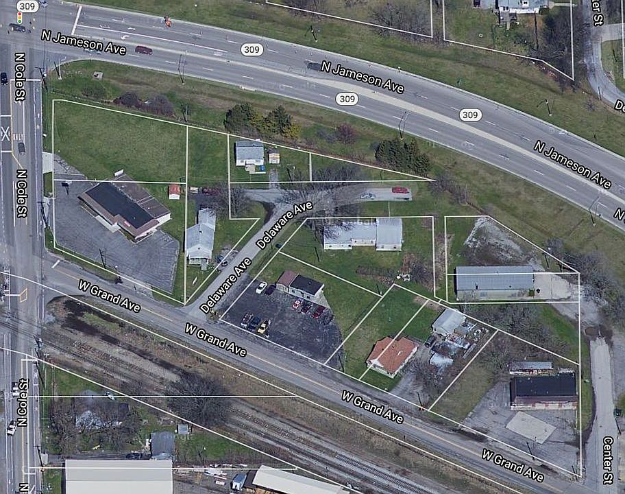 1st image of 1150 W Grand Ave