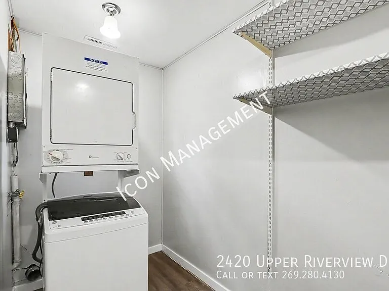 2420 Upper Riverview Dr — Photo 20