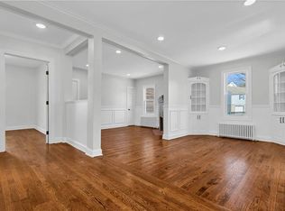 33 Grove Ave APT 2, Westerly, RI 02891