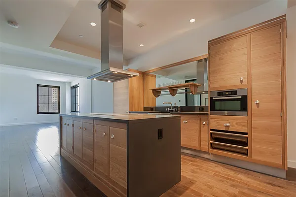 Rented by Douglas Elliman | media 29