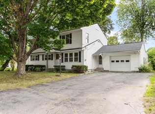 16 Hobson St, Leominster, MA 01453