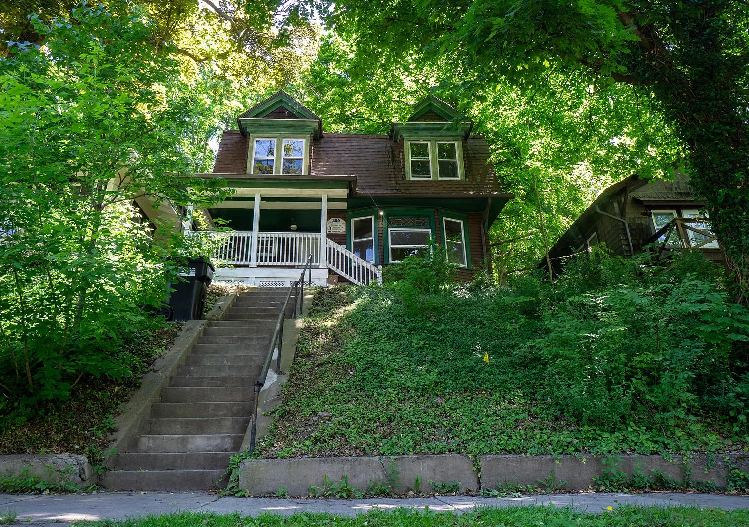 859 Lancaster Ave - Available 6/1/27 Single Family Home Near Campus — Photo 4