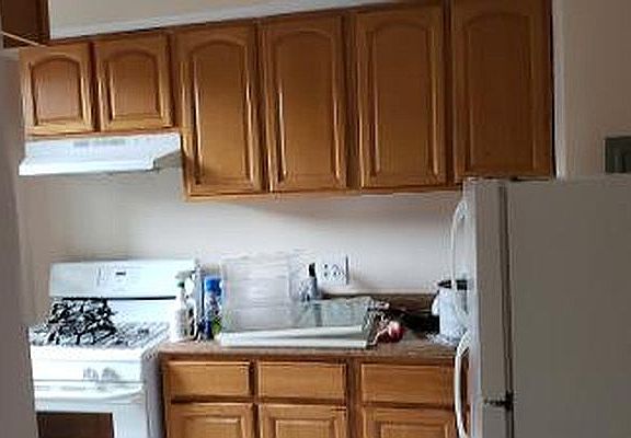 5th image of 4207 34th Ave #1C
