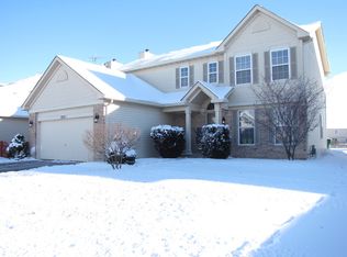 345 Wedgewood Cir, Romeoville, IL 60446