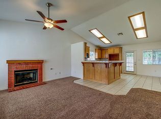 613 Twinleaf Dr, Bakersfield, CA 93308