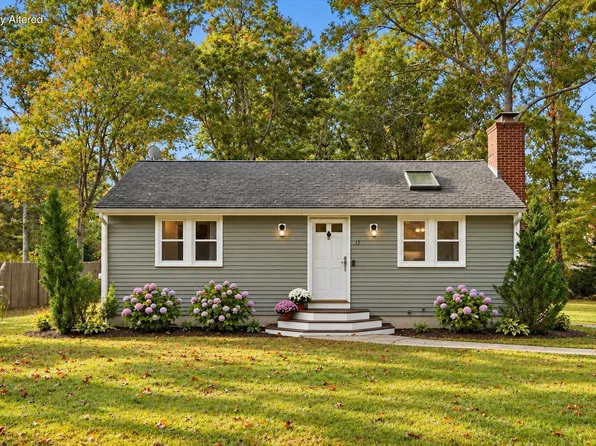 11 Regis Road, East Falmouth, MA 02536