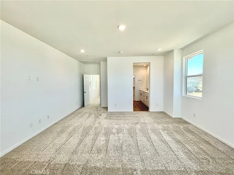 27391 Powder Ridge Ct #27391 — Photo 18