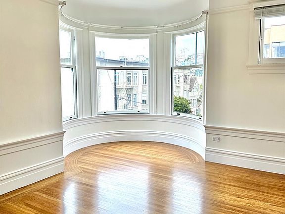 3rd image of 2563 Gough St