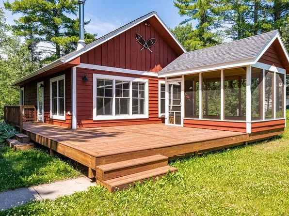 8842 W Branch Rd, Duluth, MN 55803
