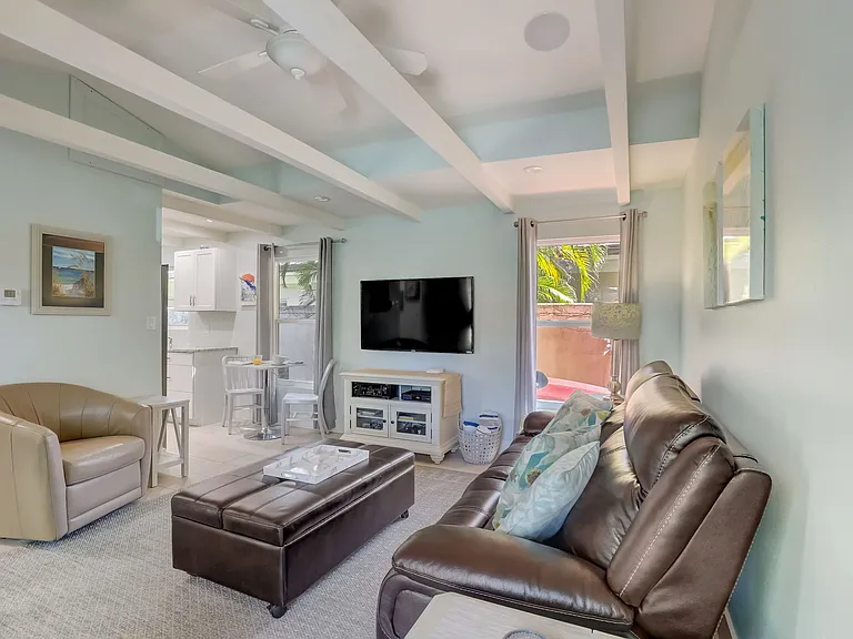 39 S Polk Dr — Photo 49