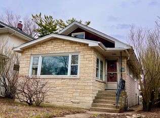 827 Mapleton Ave, Oak Park, IL 60302