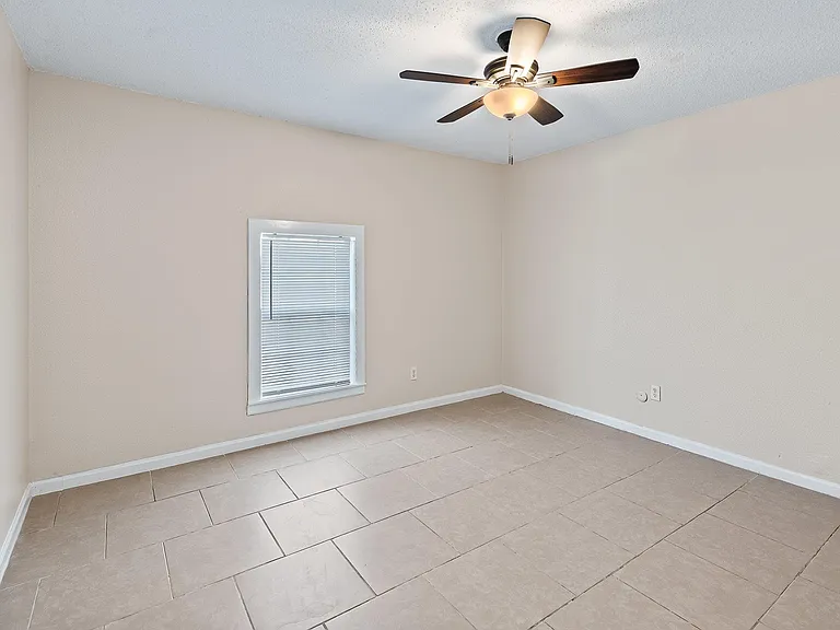 410 Old Thorndale Rd #D — Photo 13