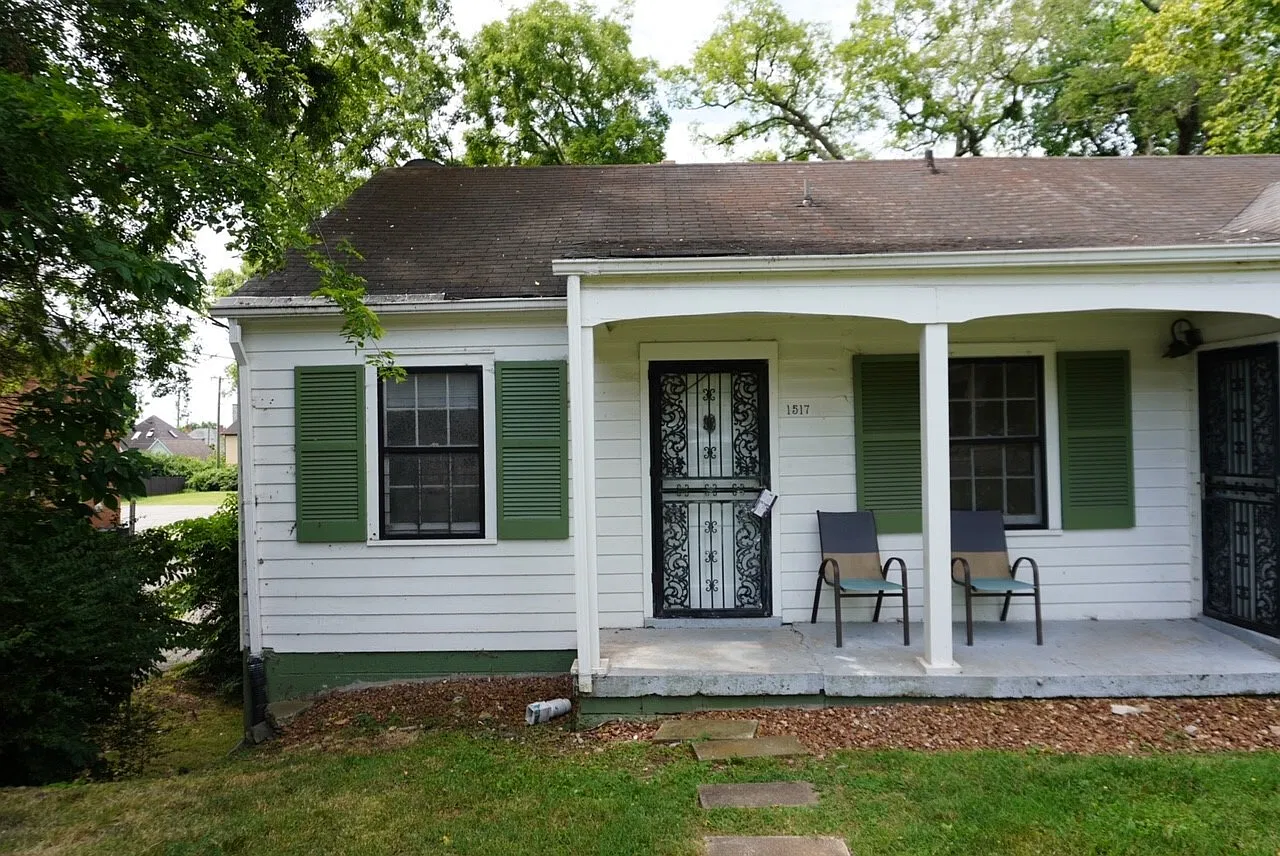 1517 Sweetbriar Avenue New - A — Photo 4