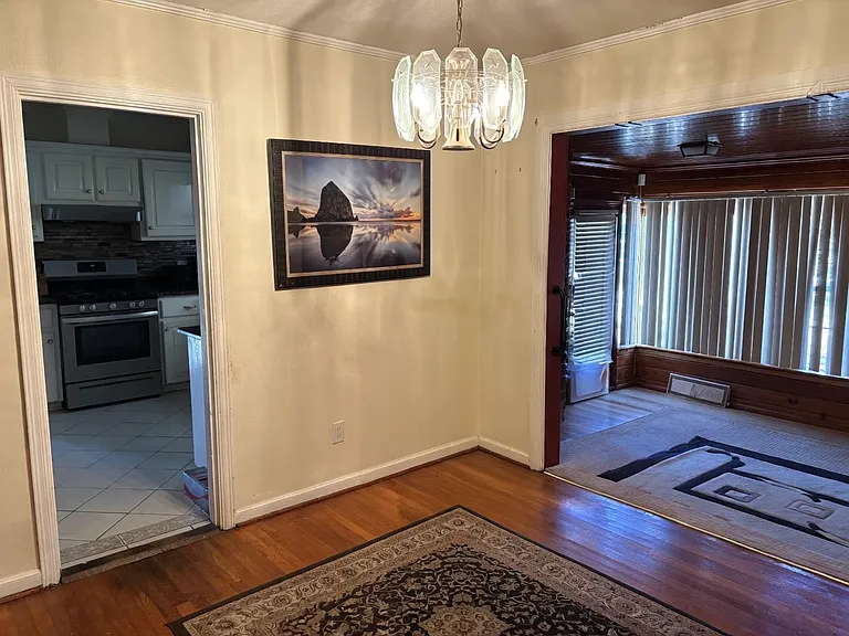 211 Ariola Ave — Photo 6