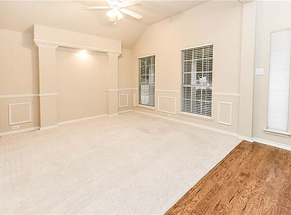 4th image of 8407 Presidio Dr