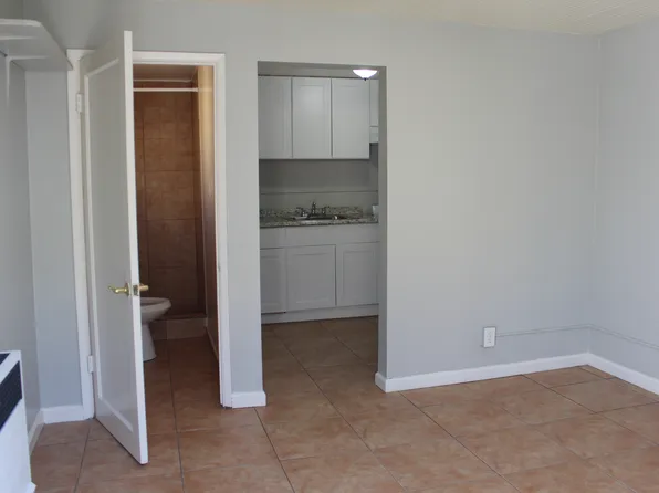 129 Raymond St #11, Santa Cruz, CA 95060