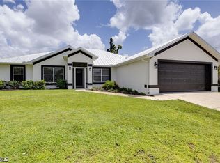 3014 11th St W, Lehigh Acres, FL 33971