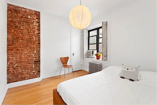 Rented by Douglas Elliman | media 21