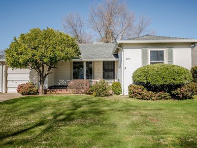 6151 Tahoe Way, Sacramento, CA, 95817