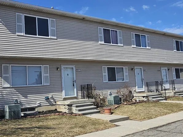 28173 Raleigh Crescent Dr #100, New Baltimore, MI 48051