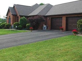 123 Williams Ave, Kingwood, WV