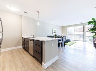 The E'Laan, Indianapolis, IN 46204