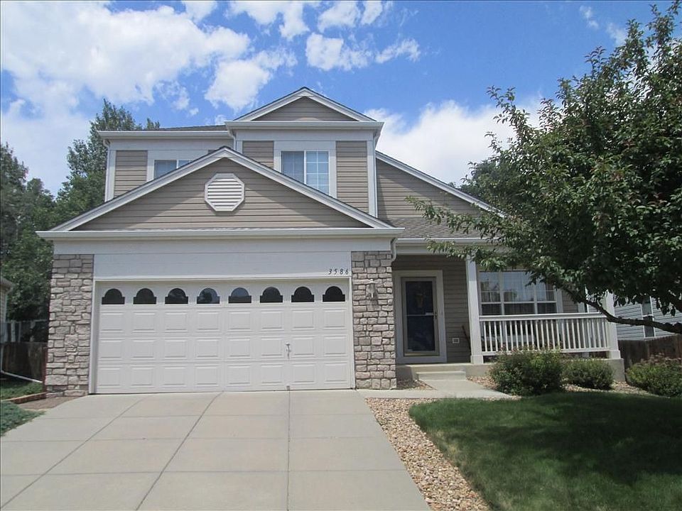 Contemporary 2-Story in Clover Creek