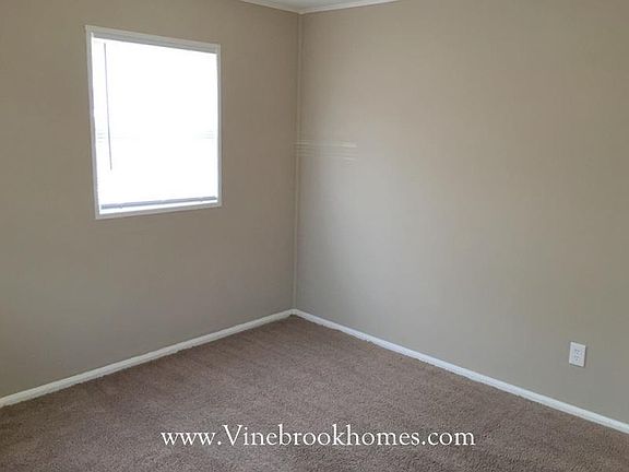 2nd image of 260 Pat Ln