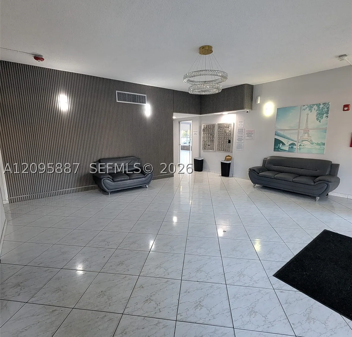 1 bed, 1.0 bath, 780 sqft, $1,800 — Photo 1