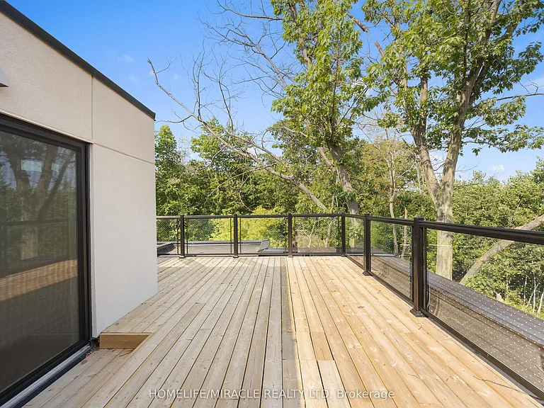 174 Clonmore Dr #9 — Photo 38
