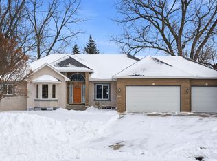 2510 Wexford Ct, New Brighton, MN 55112