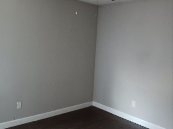 5th image of 809 Dozier Ave