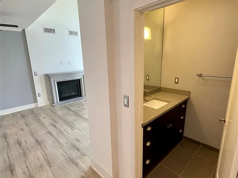 10844 Blix St #101 — Photo 6