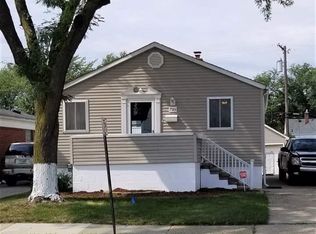 7361 Bernice Ave, Center Line, MI 48015