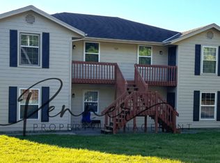 705B NE Ball Dr, Lees Summit, MO 64086