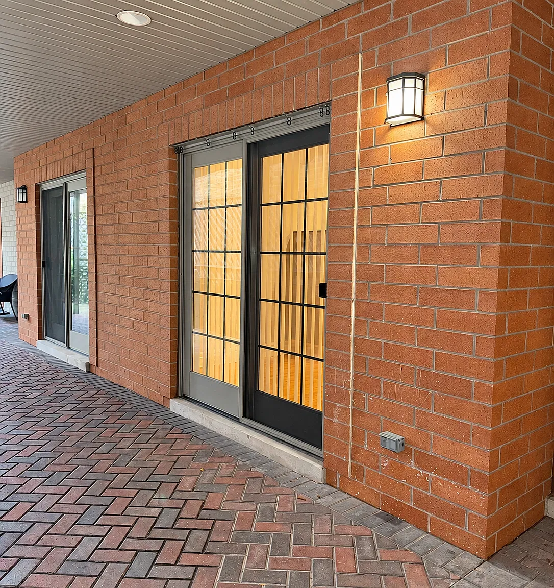 817 Chicago Ave — Photo 1