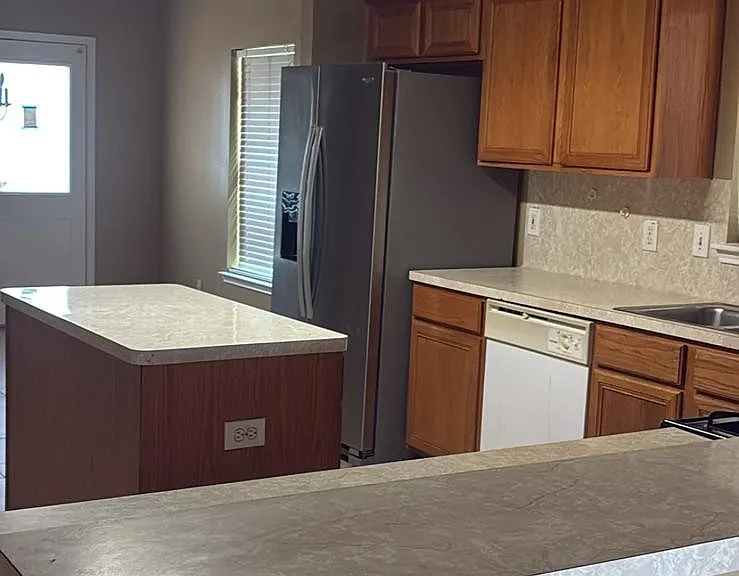 8910 Tarpon Springs Ln — Photo 2