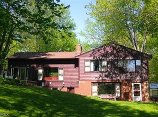 590 Schocalog Rd, Akron, OH 44320